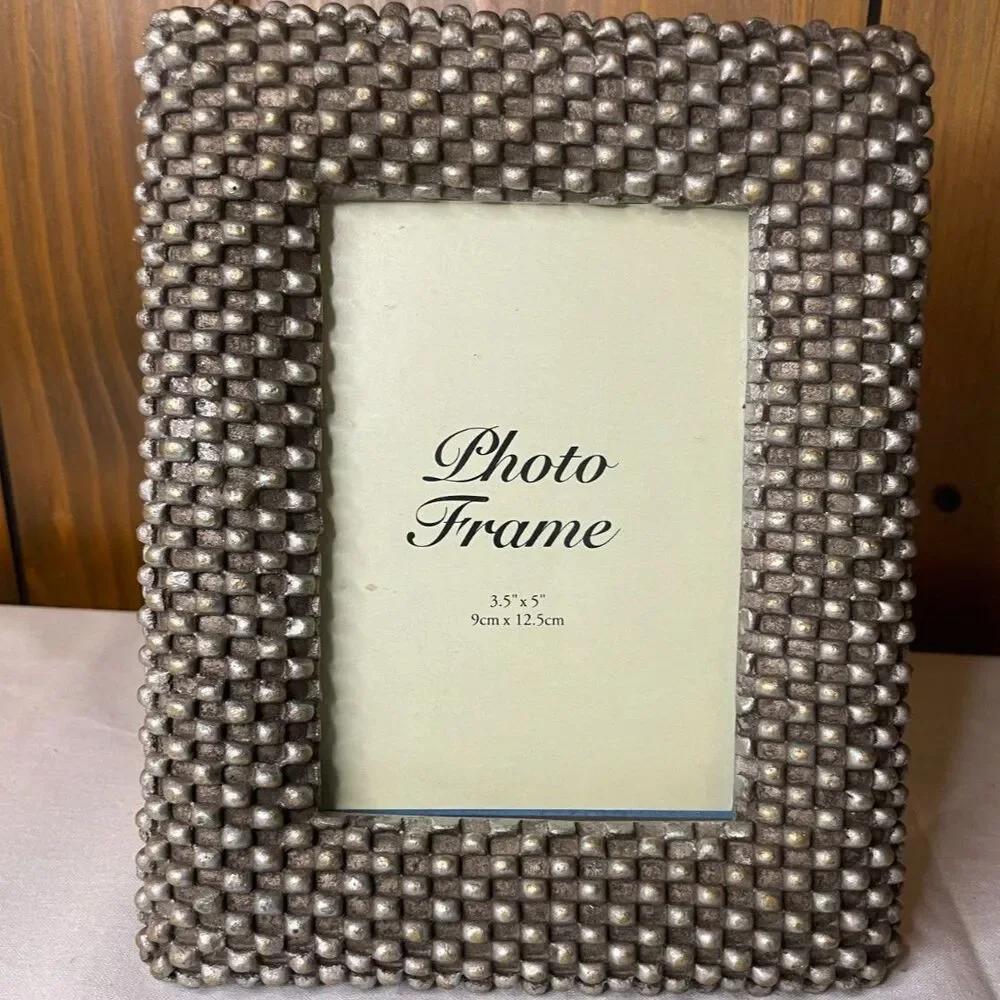 Studded basketweave-style  photo frame